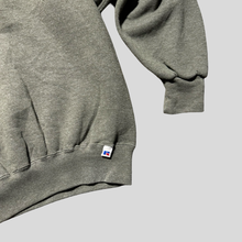 Load image into Gallery viewer, 00s Russell athletic blank sweatshirt - XL
