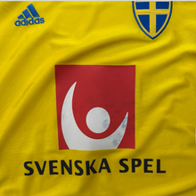 Load image into Gallery viewer, 2016 Sweden home - L
