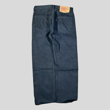 Load image into Gallery viewer, 00s Levi’s 501 denim - 29/28
