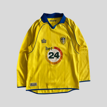 Load image into Gallery viewer, 2006-07 Leeds away jersey - S/M
