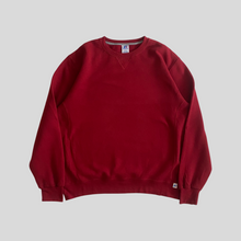 Load image into Gallery viewer, 00s Russell athletic blank sweatshirt - L
